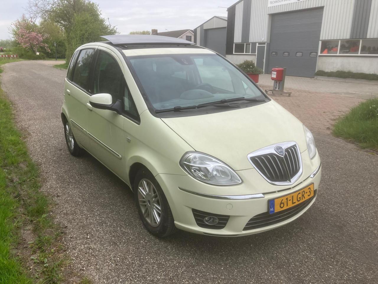 Lancia Musa 1.4 Platino Automaat