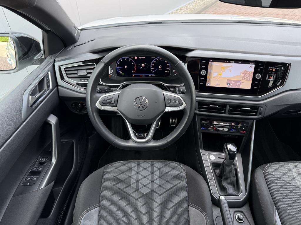 Volkswagen Taigo 1.0tsi 110pk dsg r-line | pano dak