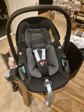 Maxi cosi Pebble 360 inclusief base en winterhoes