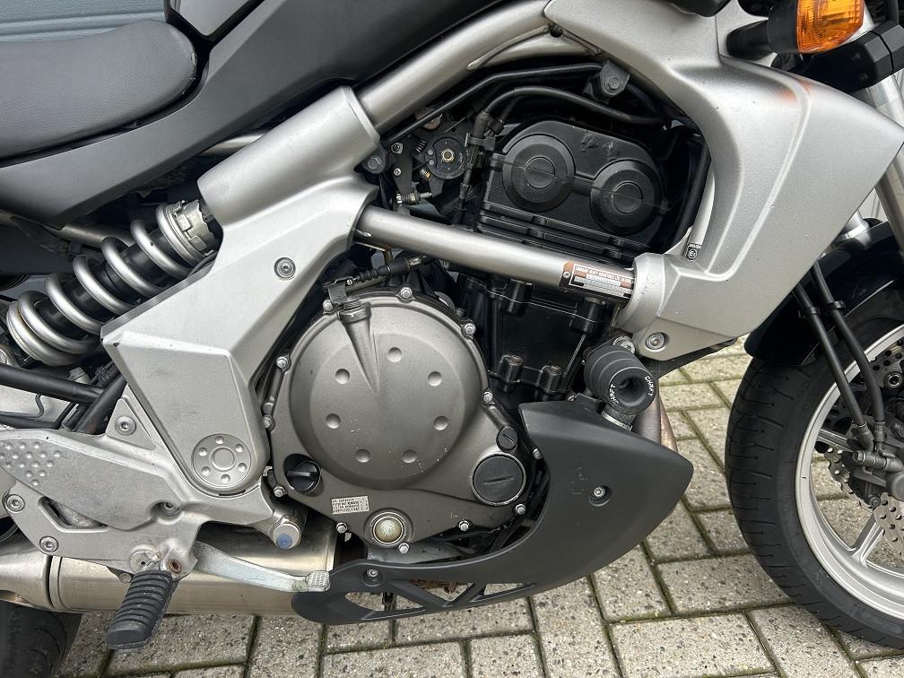 Kawasaki Versys 650 mét ABS uit 2007, koffers, handvatverwarming €2995,-