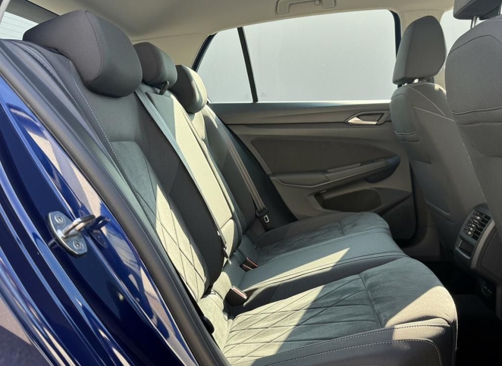 Volkswagen Golf 1.5 tsi life business