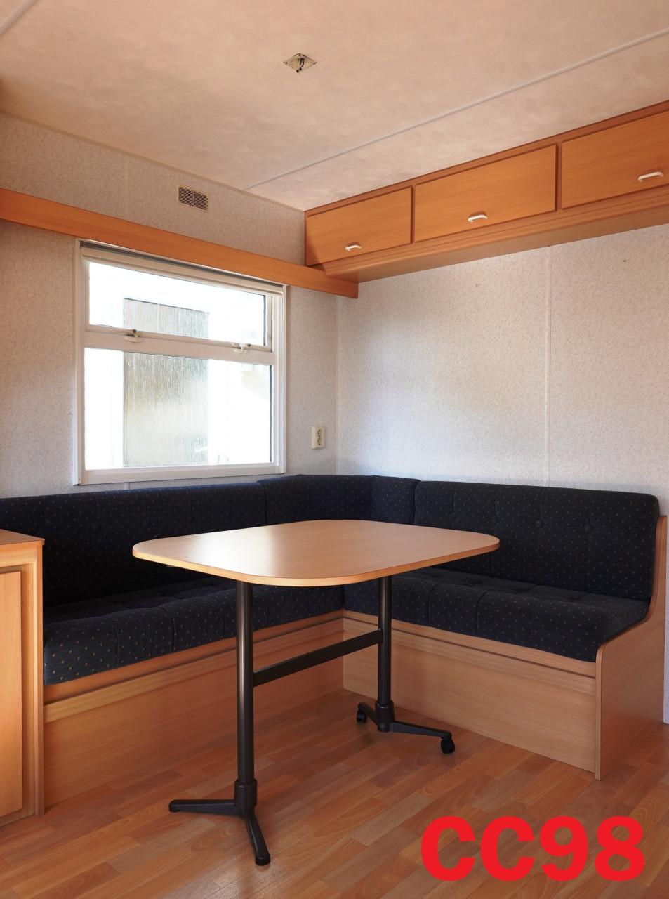 Keurig chalet met 2 slaapkamers, extra stahoogte en dubbel glas te koop