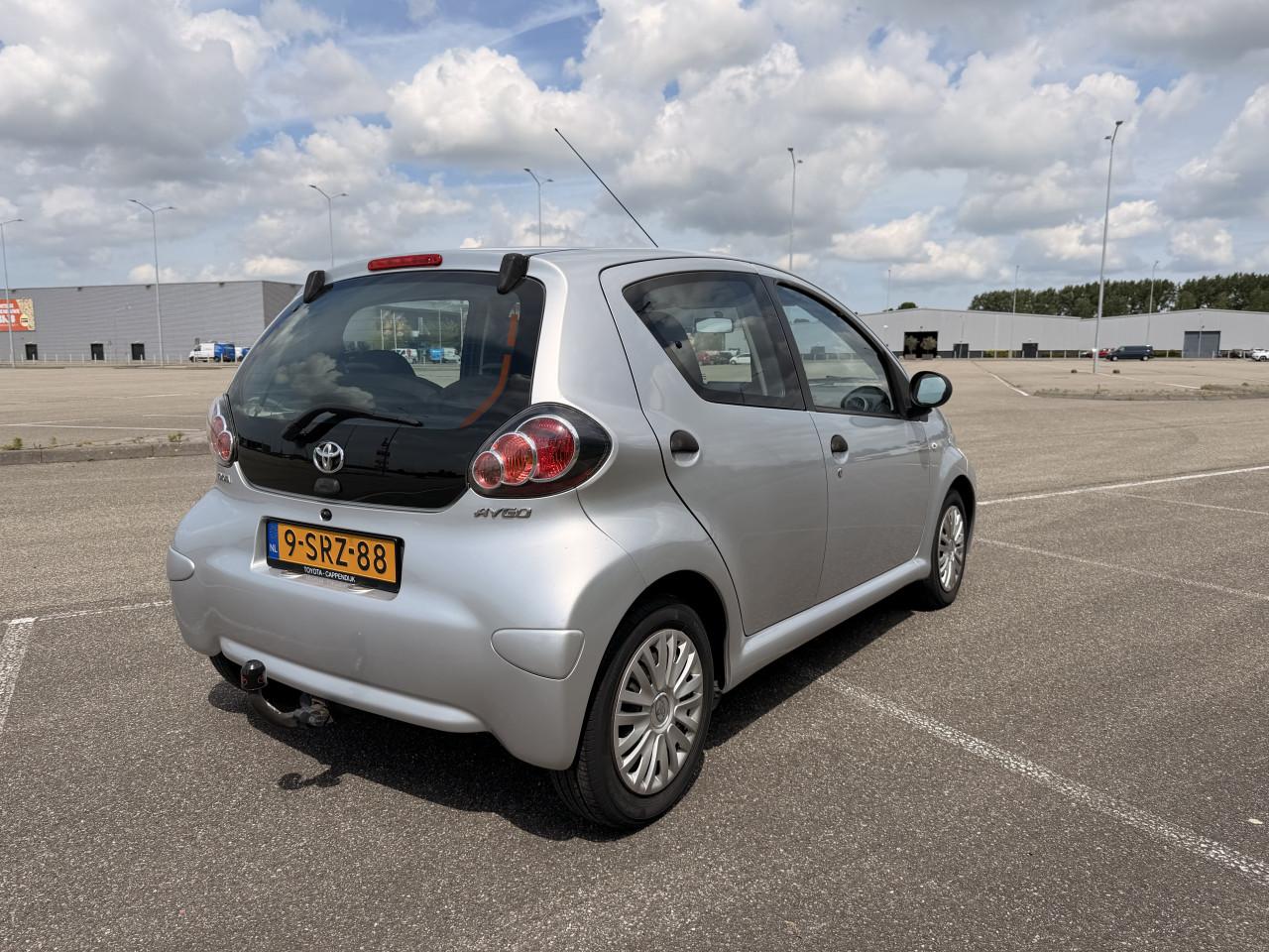 Toyota Aygo 1.0 VVT-i Comfort—Dealer onderhouden/Airco/APK