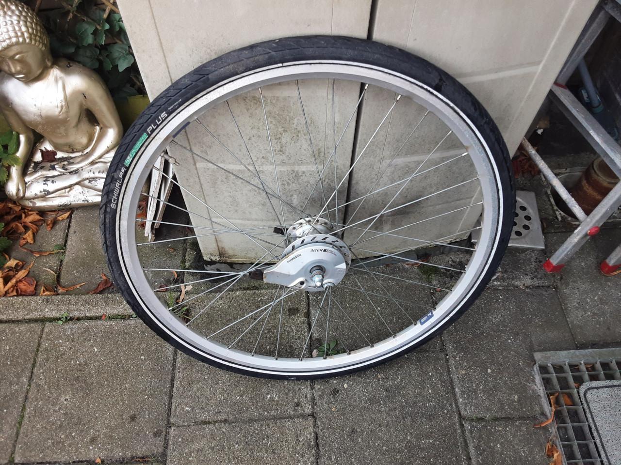 28 inch shimano nexus achterwiel, 7 speed, rollerbrake rem