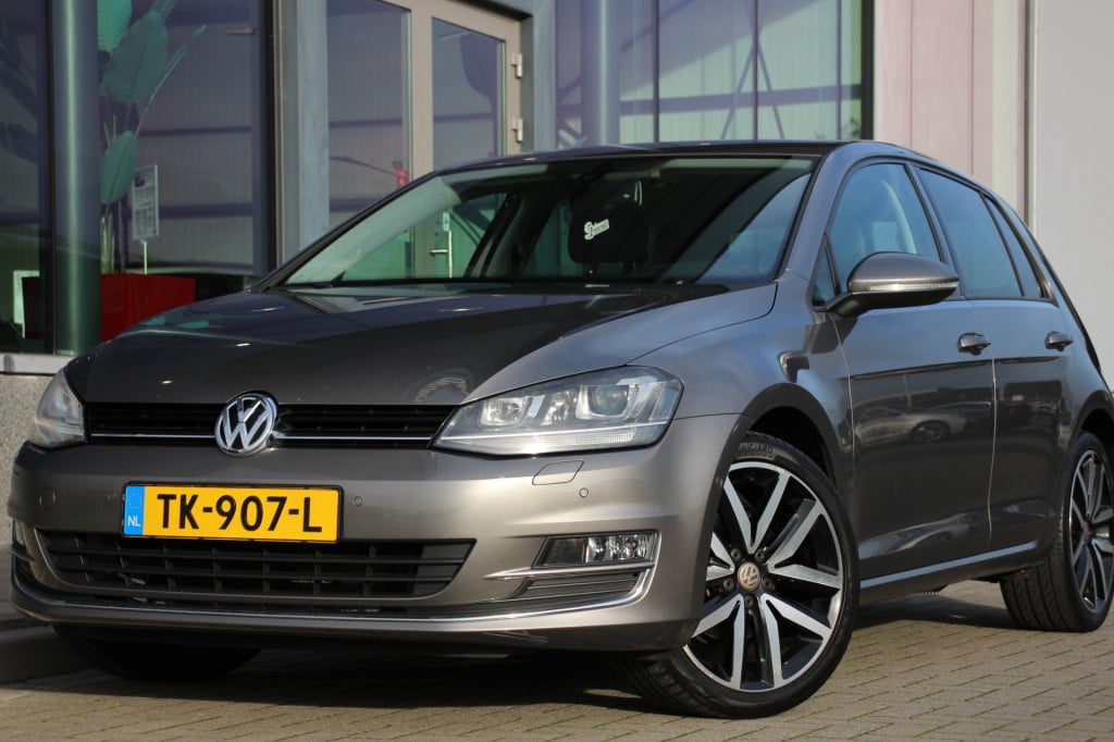 Volkswagen Golf 1.4 tsi highline | navi | automaat | massage stoelen |