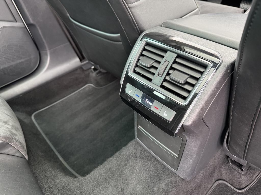 Skoda Superb combi 1.4 tsi iv 218pk style | pano dak | trekhaak