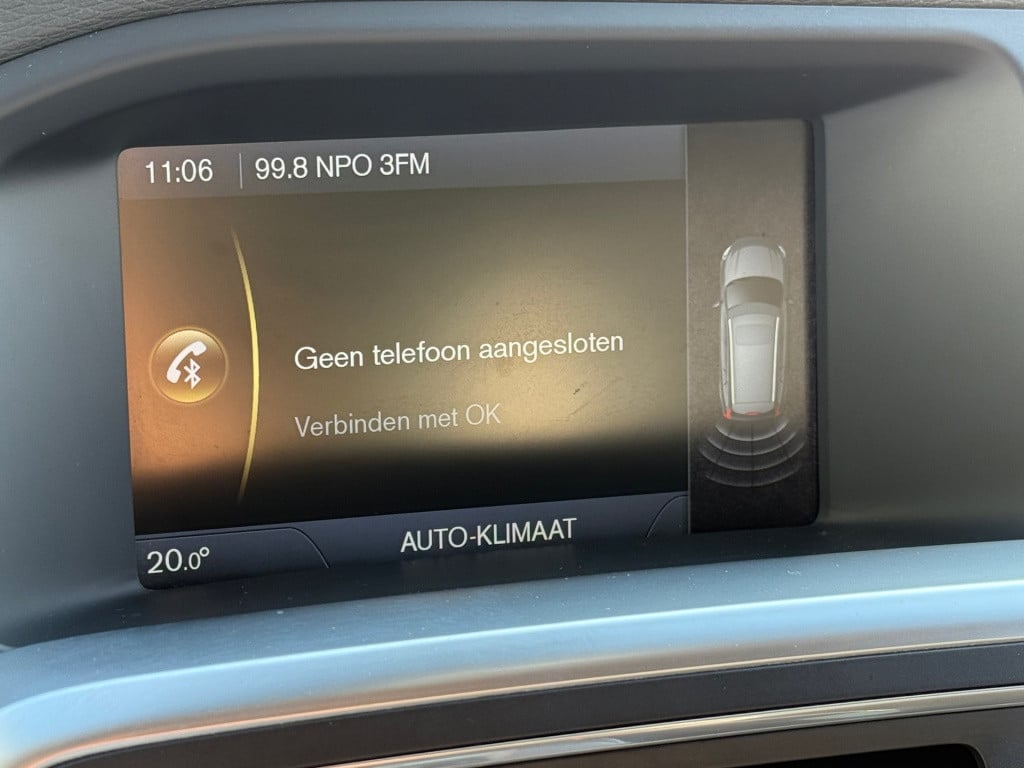 Volvo V60 1.6 t3 r-design