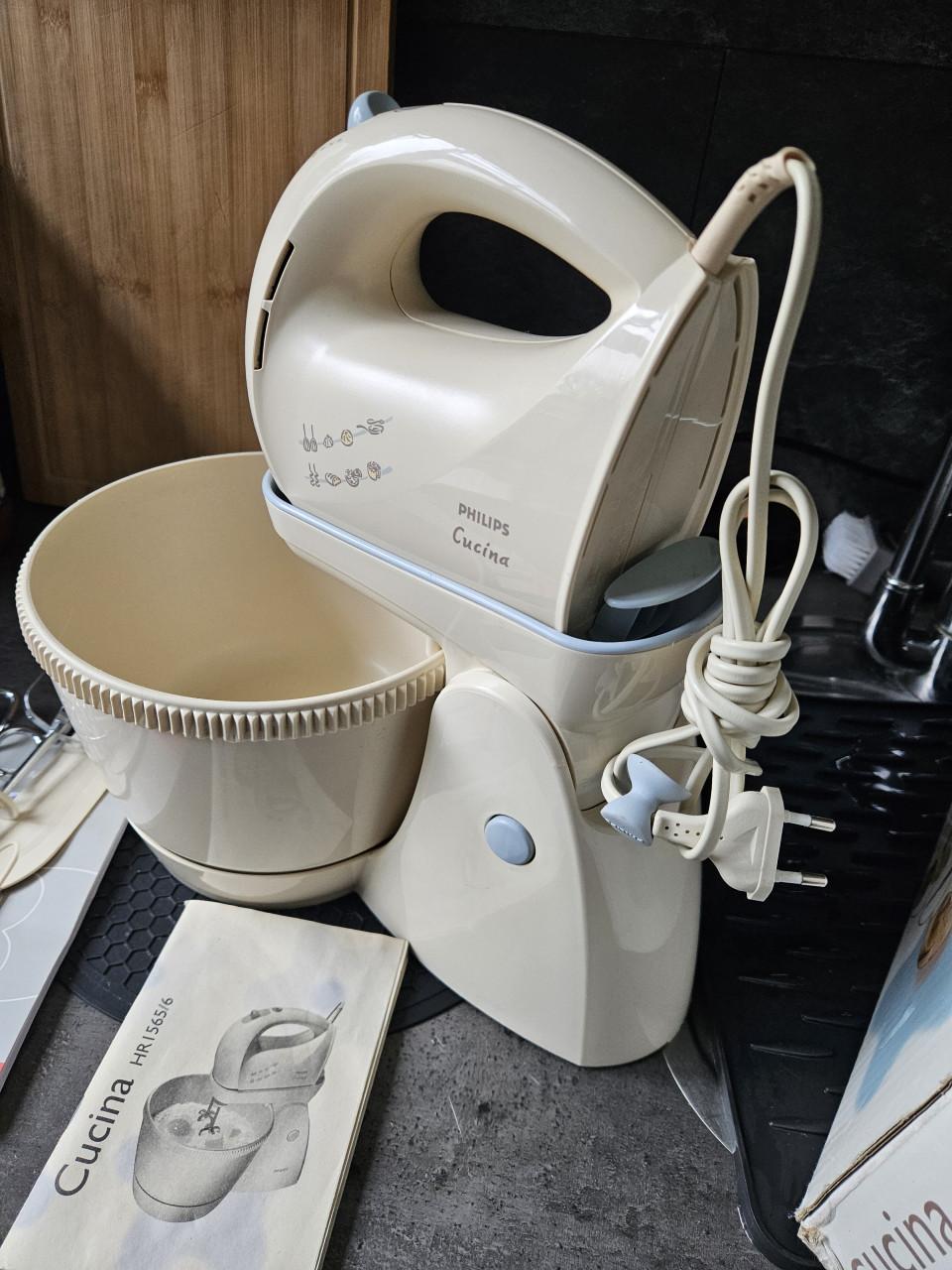 Zgan Philips Cucina HR1565 Handmixer set met draaiende kom