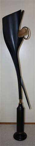 Kunstwerk uit Litauen €.300,00 Maten: H x B x D: 173 cm x 36 cm x 30 cm Kle