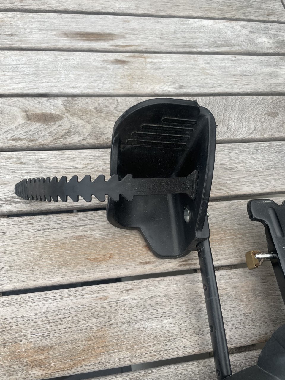 Bobike kinderstoel achterop met helm