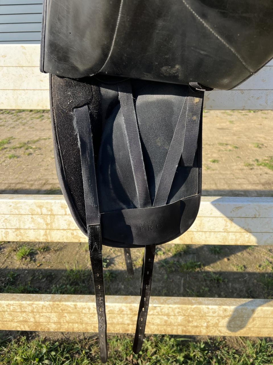 Wintec pro Isabell Werth dressuur zadel 17,5 inch