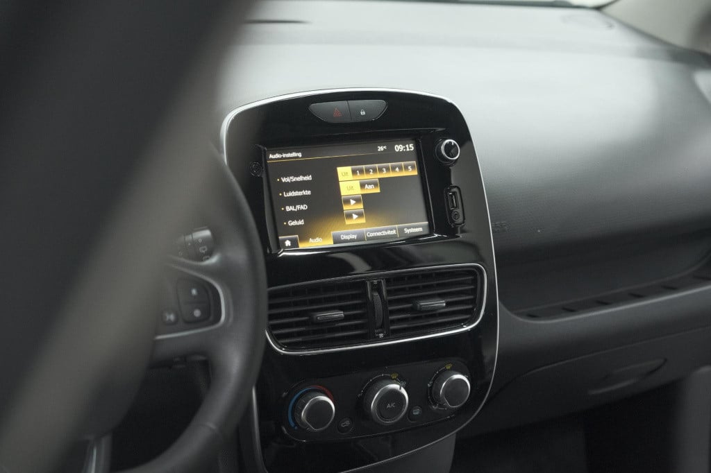 Renault Clio tce 90 limited | navigatie | parkeersensoren | cruise control 
