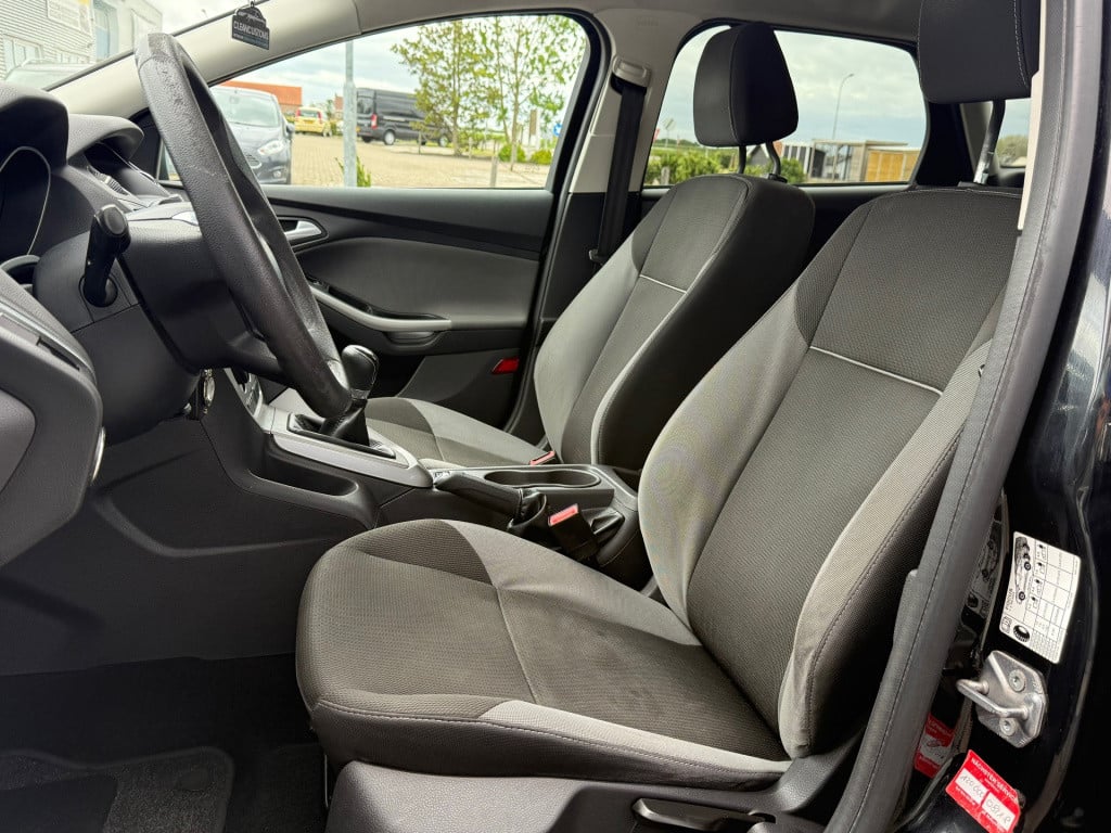 Ford Focus wagon 1.0 ecoboost lease trend