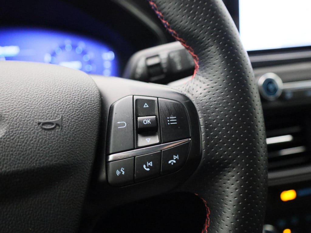 Ford Focus 1.0 ecoboost hybrid st line x business | lmv | parkeer sensoren 