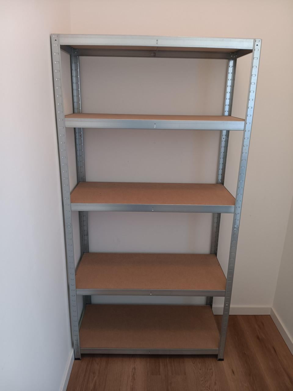 Stellingkasten twee stuks