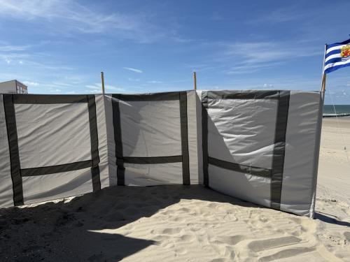 Stevig strand windscherm grijs