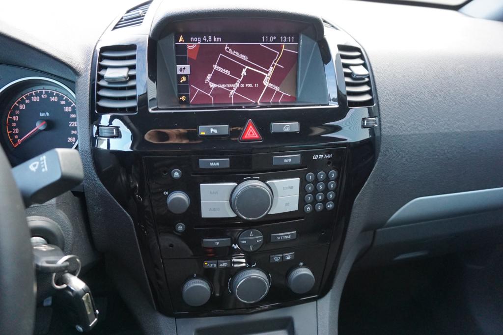 Opel Zafira 1.8 cosmo 7-persoons / climate / navi / cruise / trekhaak / lm 