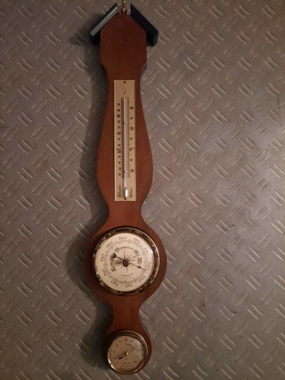 Houten barometer met thermometer