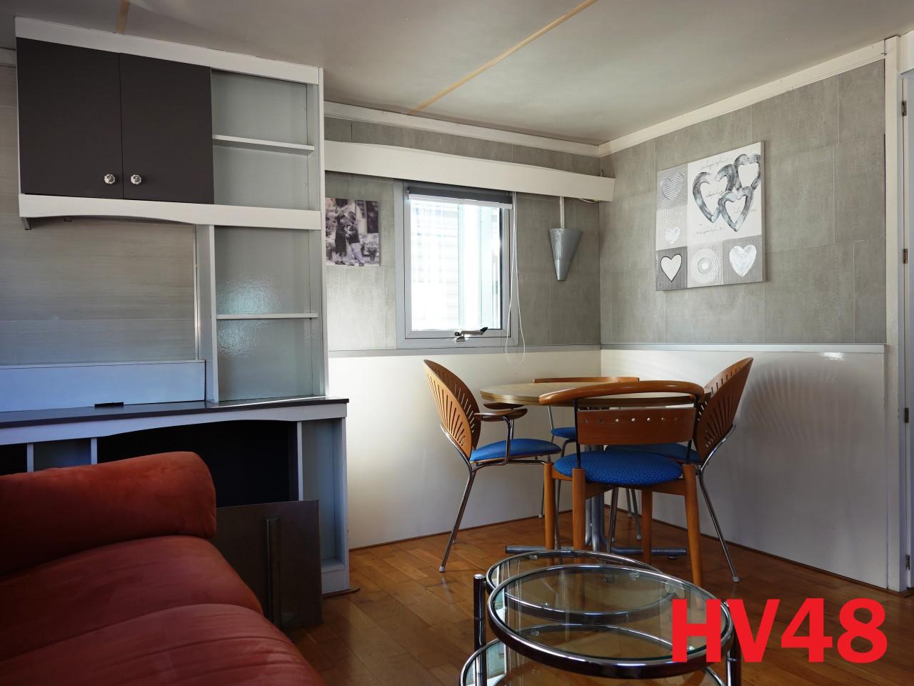 Betaalbare stacaravan met dubbel glas en 2 slaapkamers te koop