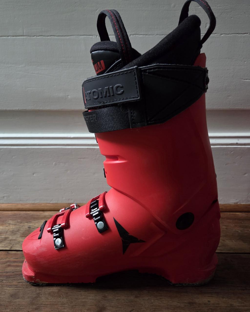 Rode skischoenen Atomic Redster Club Sport 130