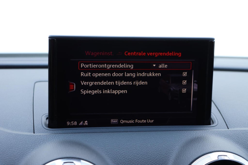 Audi A3 limousine 35 tfsi cod advance sport s-line 150pk s-tronic