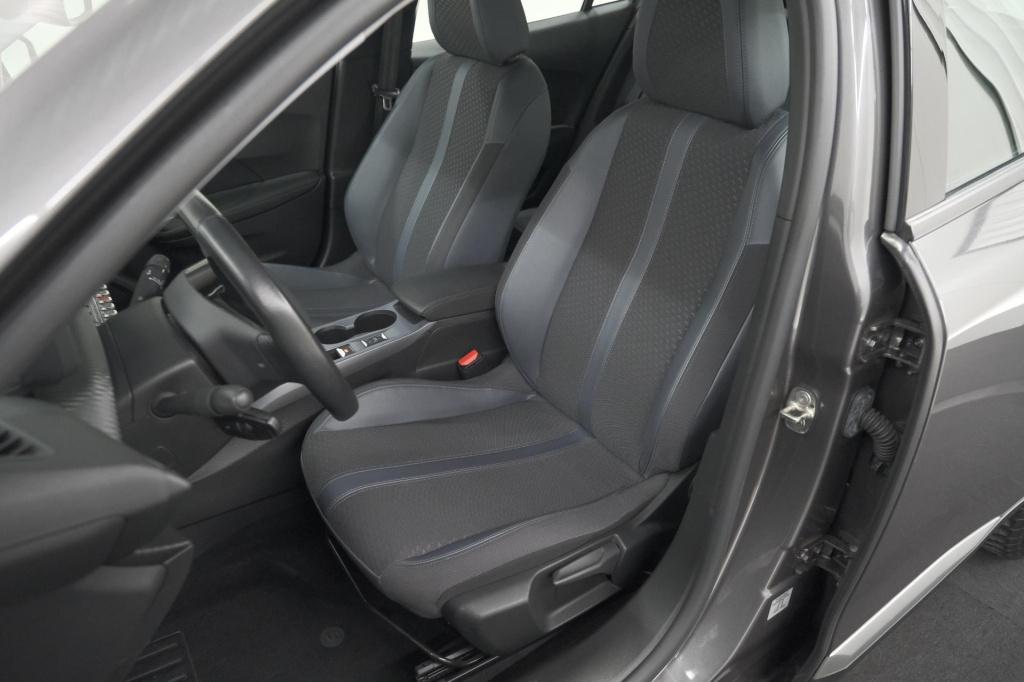 Peugeot 2008 puretech 130 allure | camera | stoelverwarming | apple carplay
