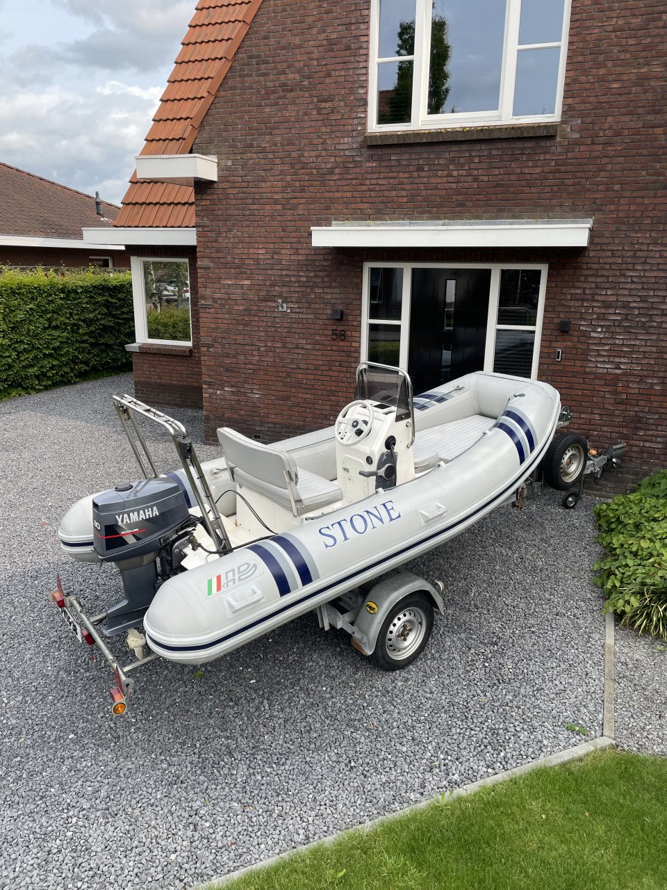 AB 390VS met Yamaha 30PK