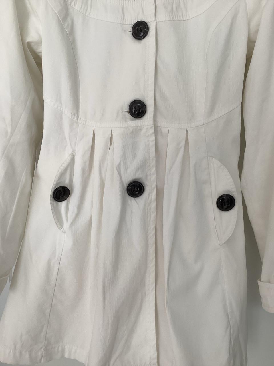 Leuke zomer jas leuke details zgan maat 42