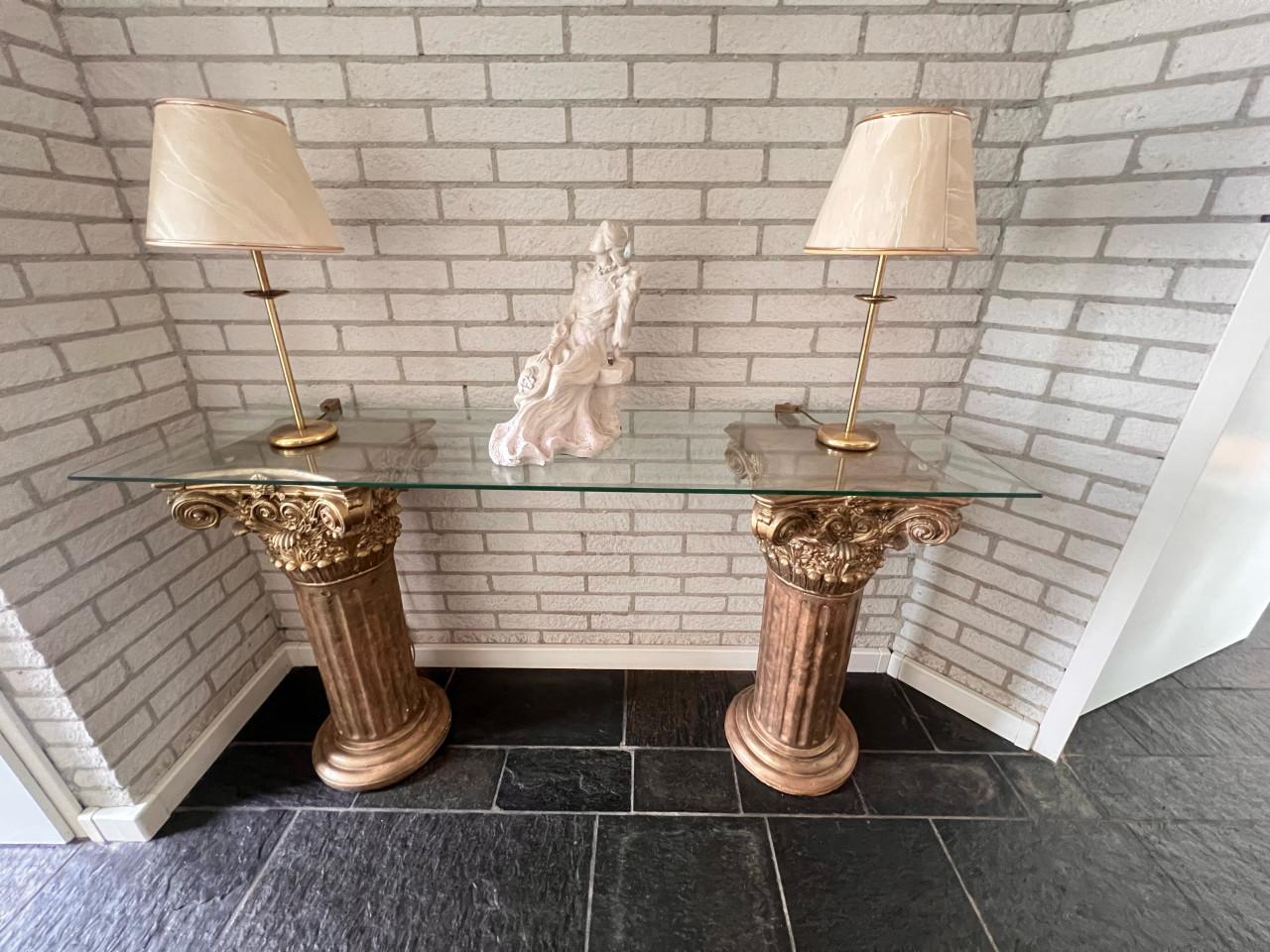 Gouden console tafel met glazen blad
