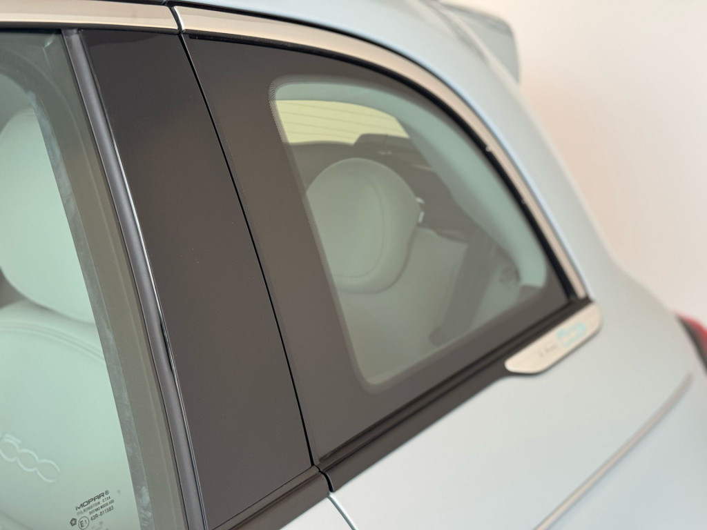 Fiat 500 la prima 42 kwh