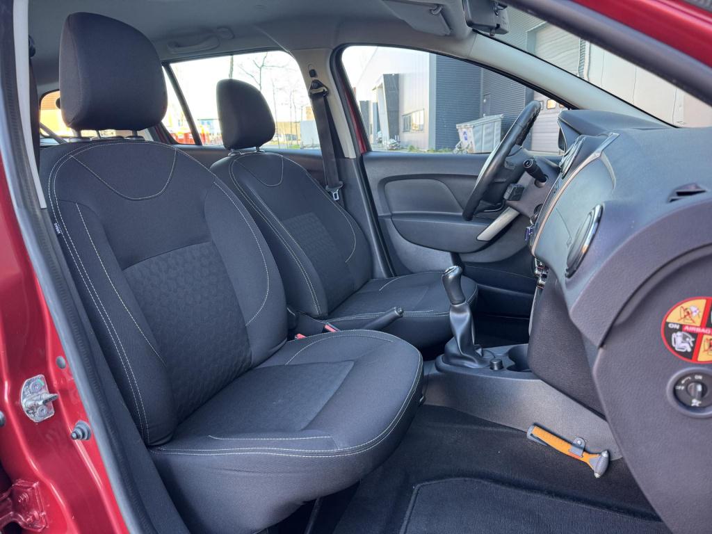 Dacia Logan mcv 0.9 tce lauréate nav pack, airco nl-auto!