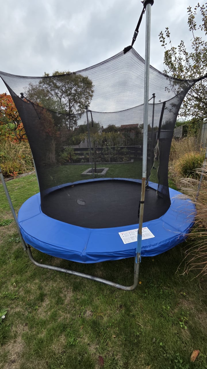 Trampoline  240cm  GRATIS
