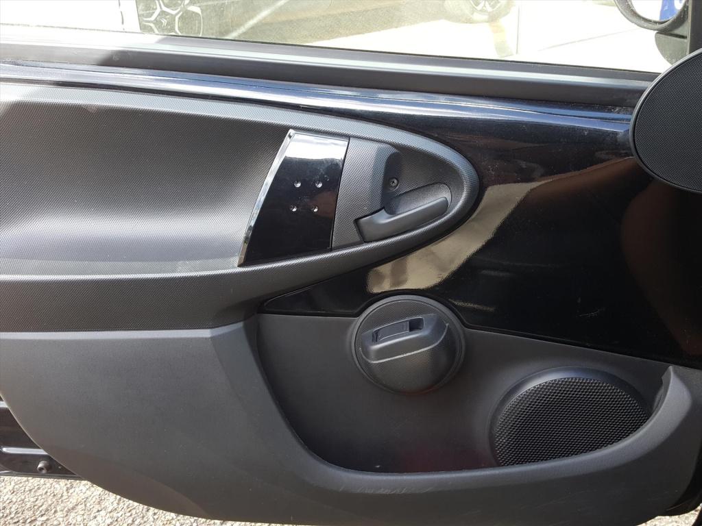 Peugeot 107 1.0 68pk 5d envy airco | elektrische ramen | centrale vergrende