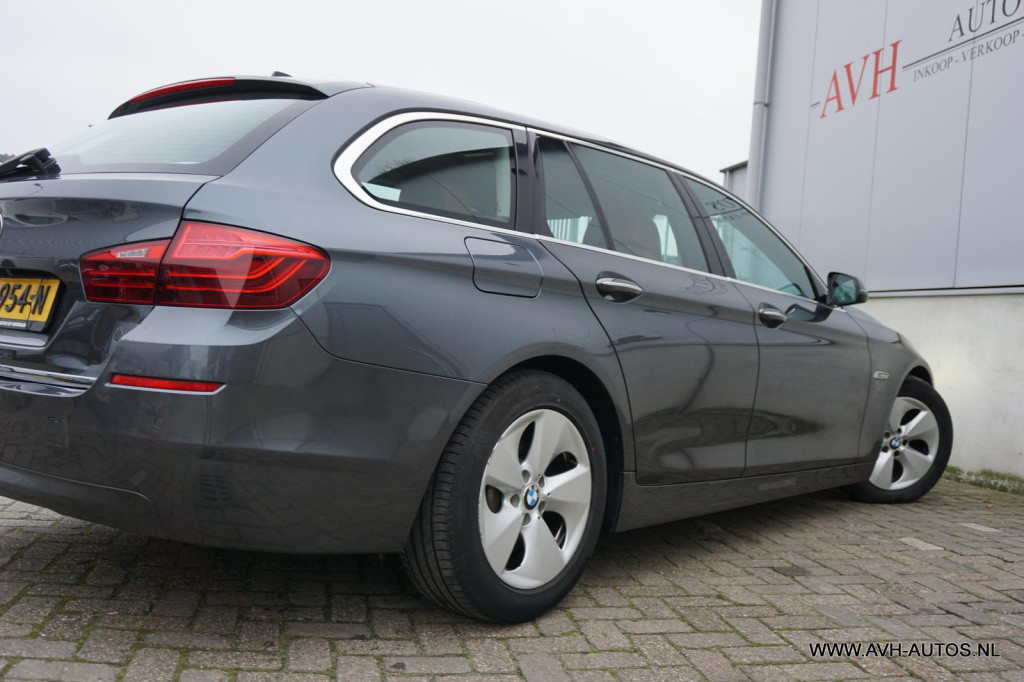 BMW 5 Serie touring 518d luxury edition