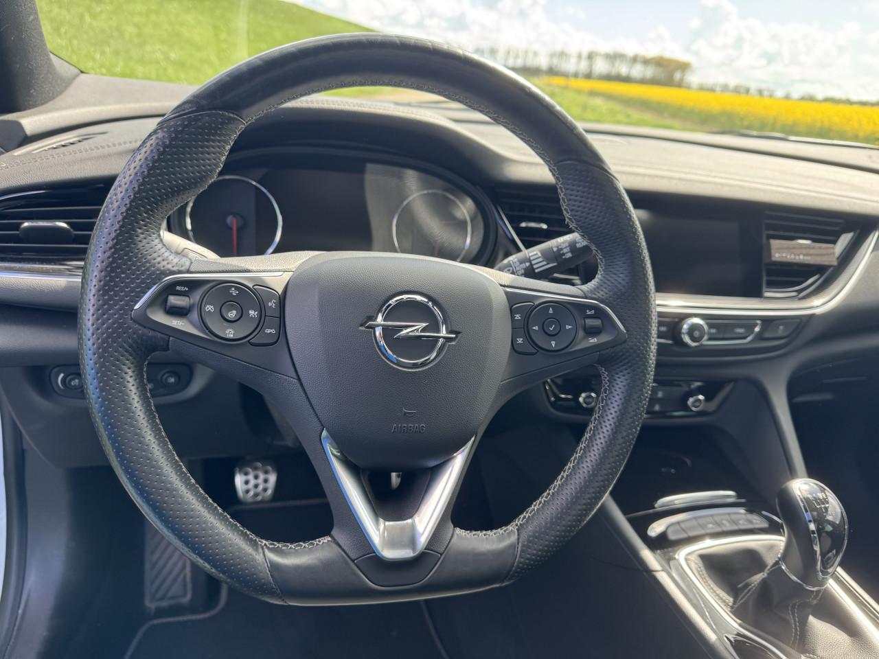 Opel Insignia Sports Tourer 1.5 Turbo 2018 OPC Line 165PK