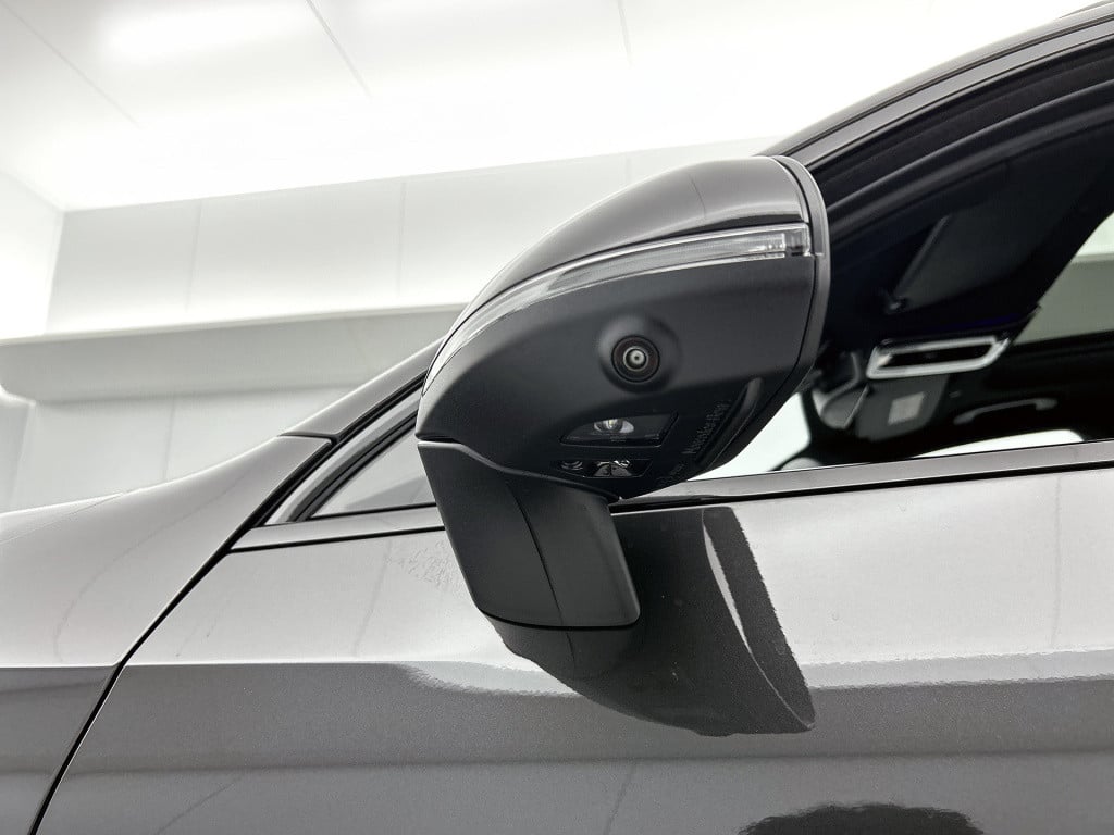 Mercedes-Benz Glc 300e 4matic sport edition | trekhaak | nightpakket | park