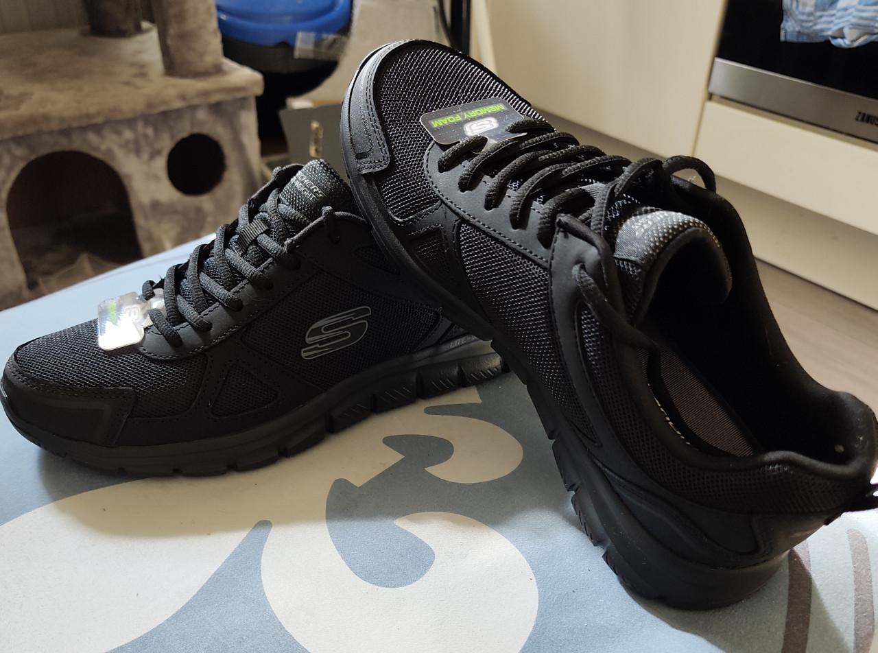 Skechers Track sneakers. Maat 41. Gloednieuw