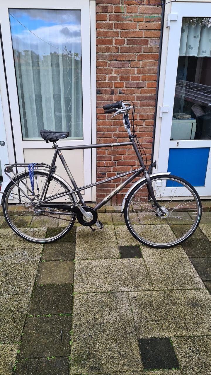 Heren fiets met 7 versnellingen-28 inch- Fr.maat 69cm-Nieuw slot