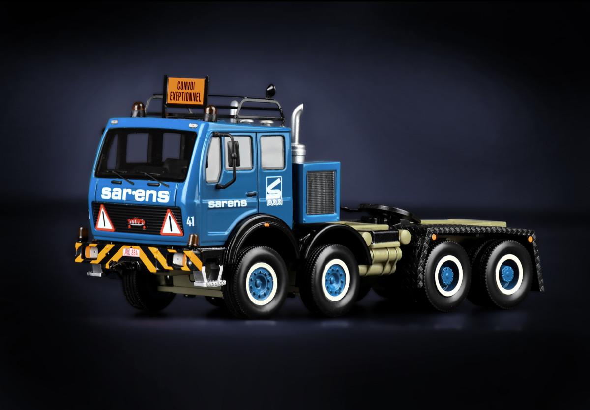 Titan zwaar transport truck van Sarens Nieuw in OVP