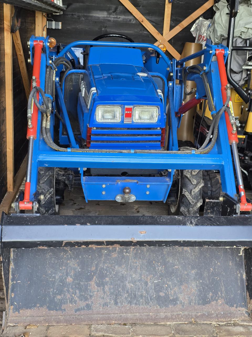 Iseki Landleader TA215 4wd Miditrekker met voorlader