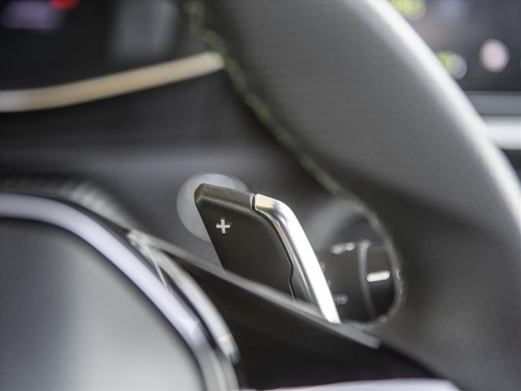 Peugeot 2008 1.2 hybrid 136pk e-dcs6 gt automaat | panoramadak | camera | n