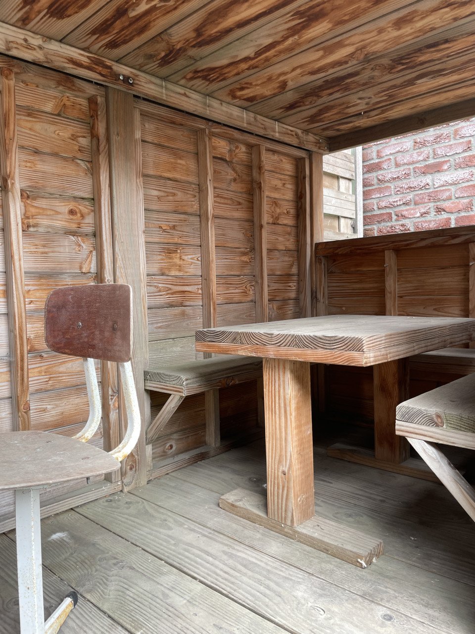 Speelhuis | Douglashout | 1.20 x 2.00 mtr. | zithoek, tafel en glijbaan