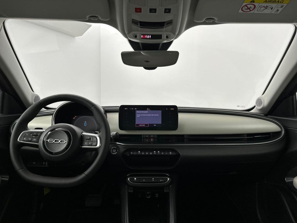 Fiat 600 1.2 hybrid la prima || van mossel vip voordeel || tot 8 jaar garan