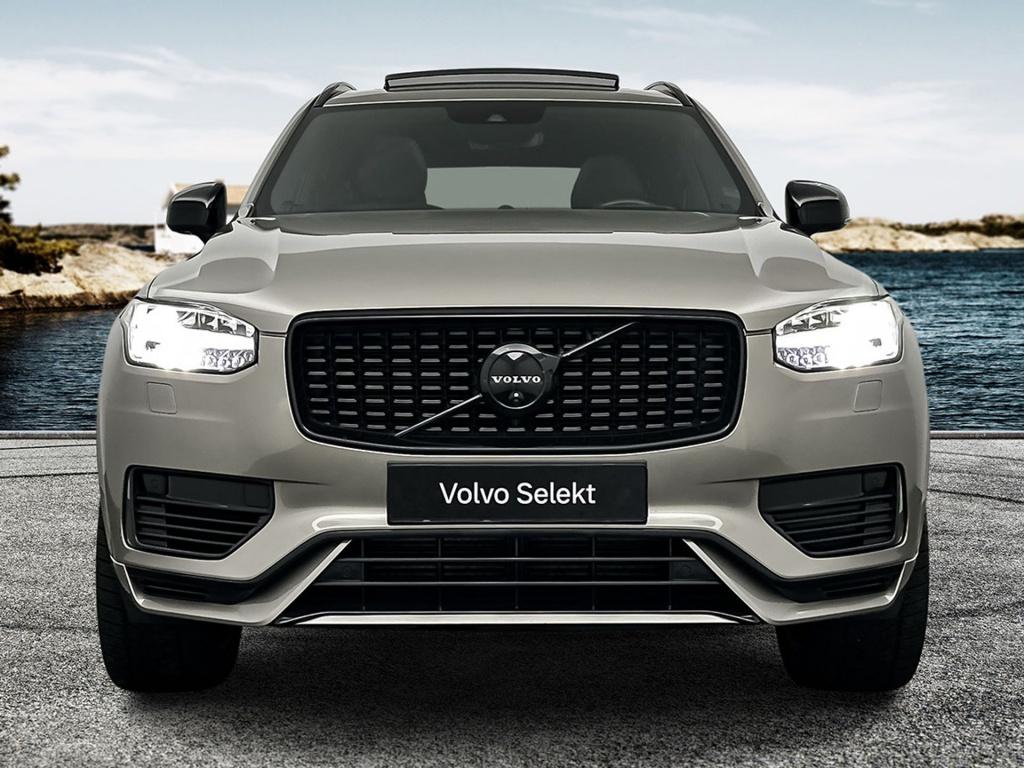Volvo XC90 t8 390pk r-design | full options !! b&w| luchtvering| trekhaak
