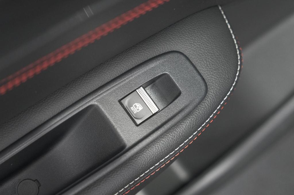 Renault Arkana 1.6 e-tech hybrid 145 r.s. line | adaptieve cruise control |