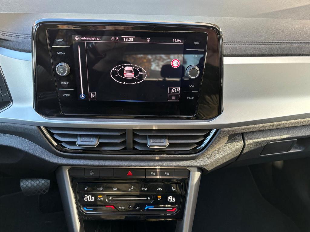 Volkswagen T-roc 1.5 tsi 150pk 7-dsg life edition| navi|carplay|autom inpar