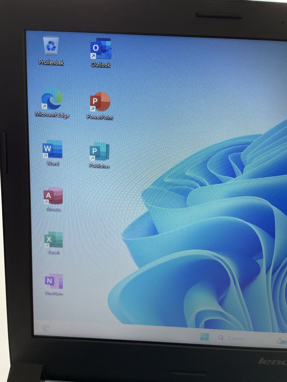 15 inch laptop met ssd Windows 11 en Office