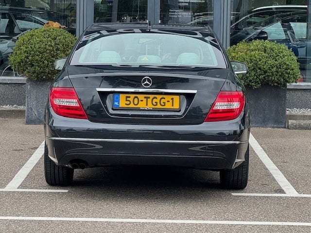 Mercedes-Benz C-Klasse 180 business class avantgarde l airco l tempomaat l 
