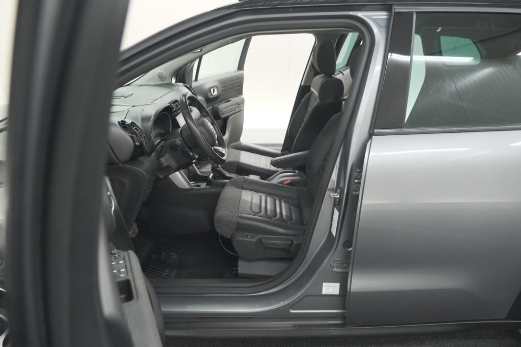 Citroen C3 Aircross puretech 110 eat6 shine | trekhaak | panoramadak | head