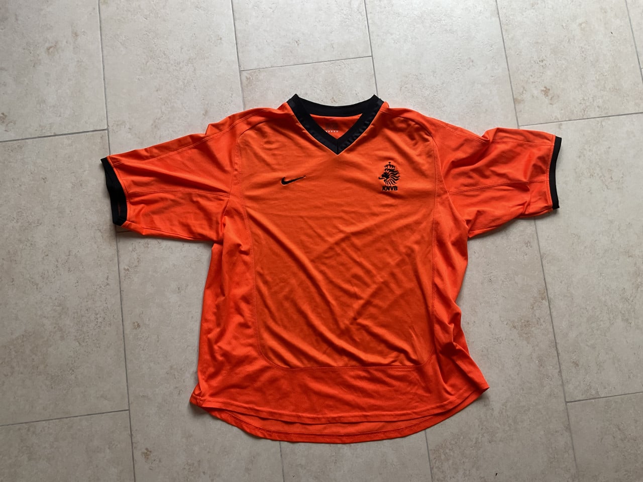 2 oranje voetbalshirts knvb te koop